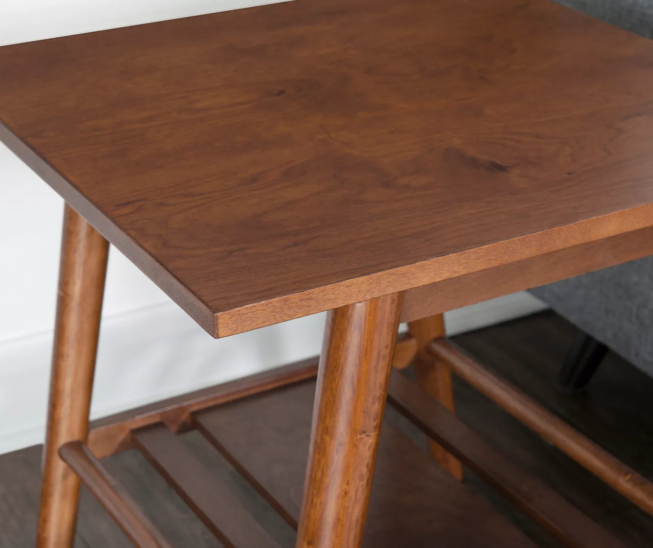 Presley Brown 2-Tier Slatted Wood End Table 5 Presley Brown 2-Tier Slatted Wood End Table - Image 3