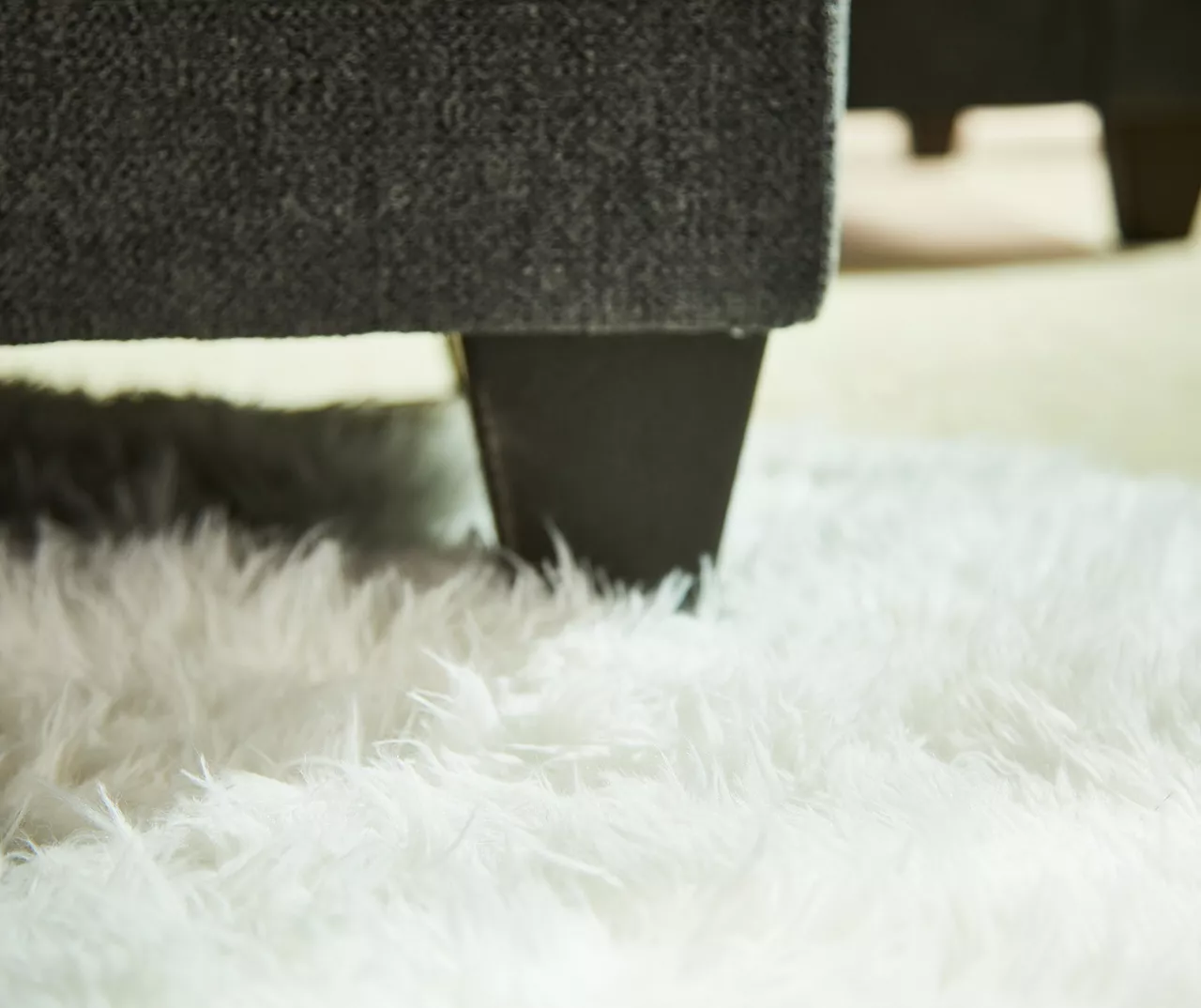 Broyhill Tripoli Slate Sectional & Ottoman Set 9 Broyhill Tripoli Slate Sectional & Ottoman Set - Image 7